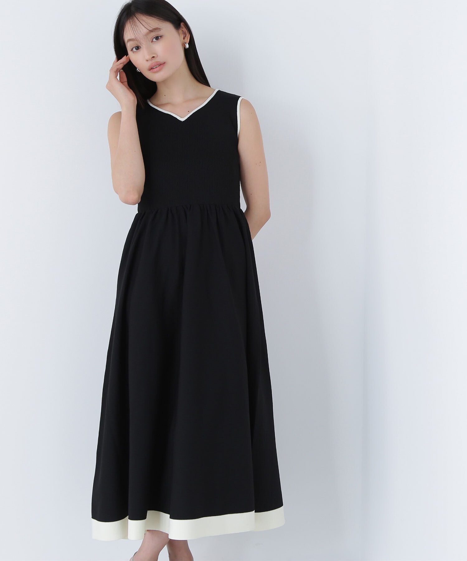  「バイカラーニュアンスネックニットワンピース」|ワンピース|