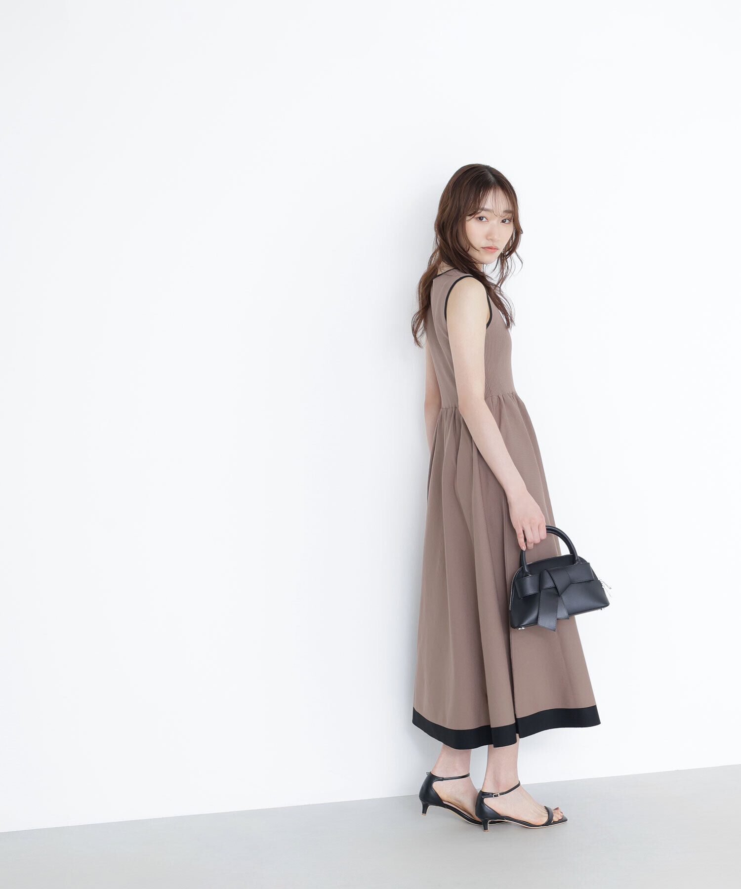  「バイカラーニュアンスネックニットワンピース」|ワンピース|