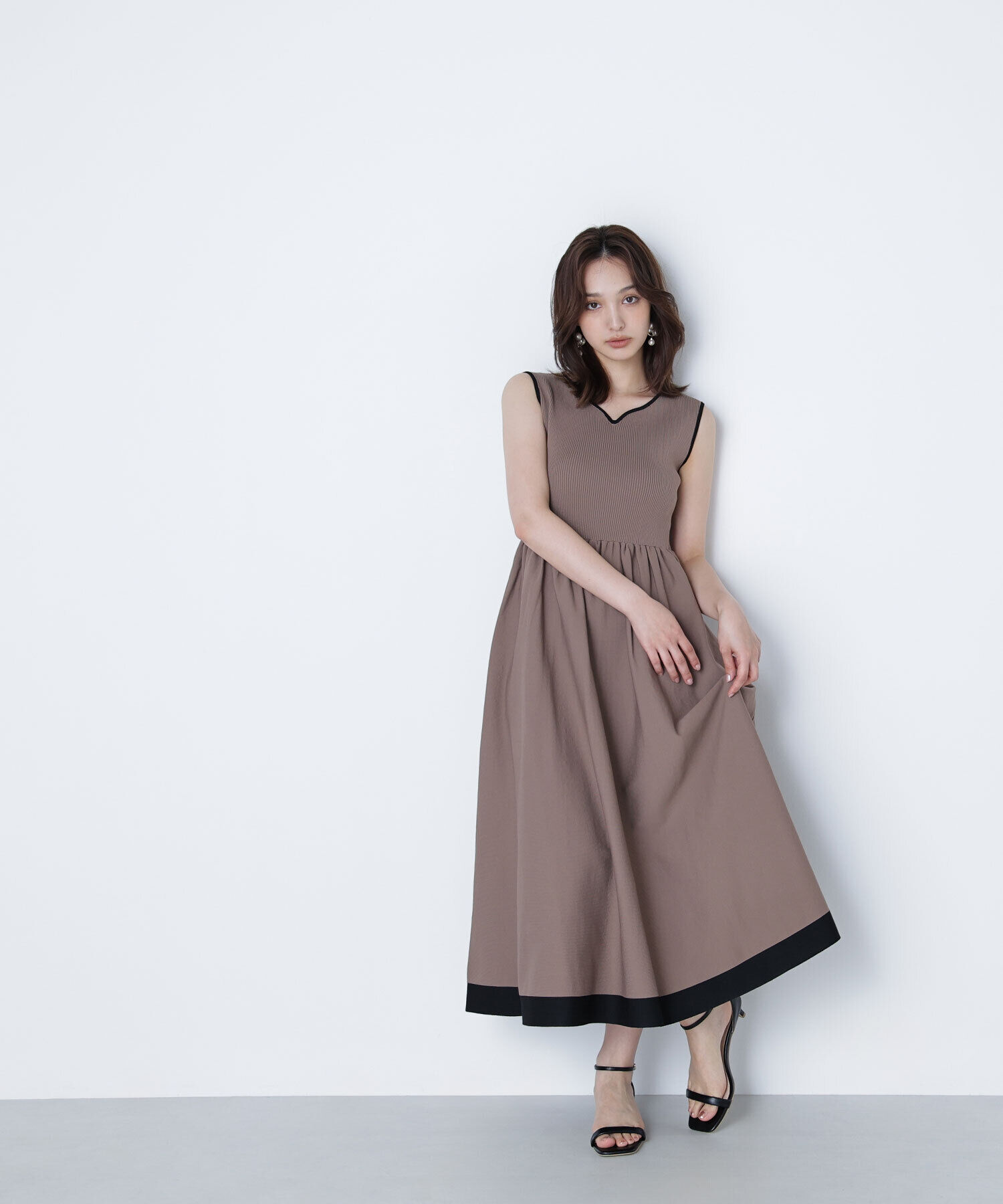  「バイカラーニュアンスネックニットワンピース」|ワンピース|