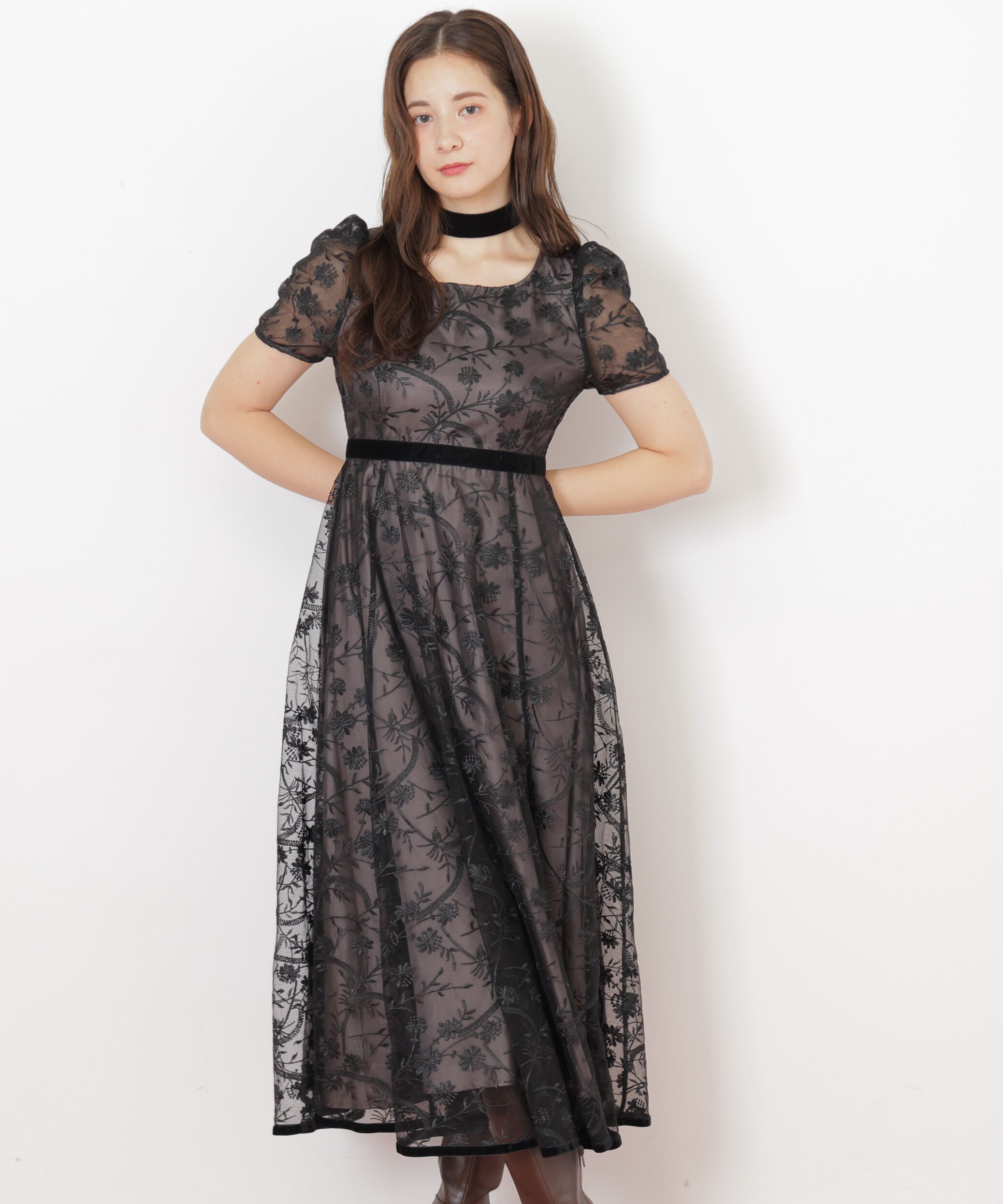  「＜ｍｉｋｕさんコラボ＞エンブロイダリーレースドレス」|ワンピース|