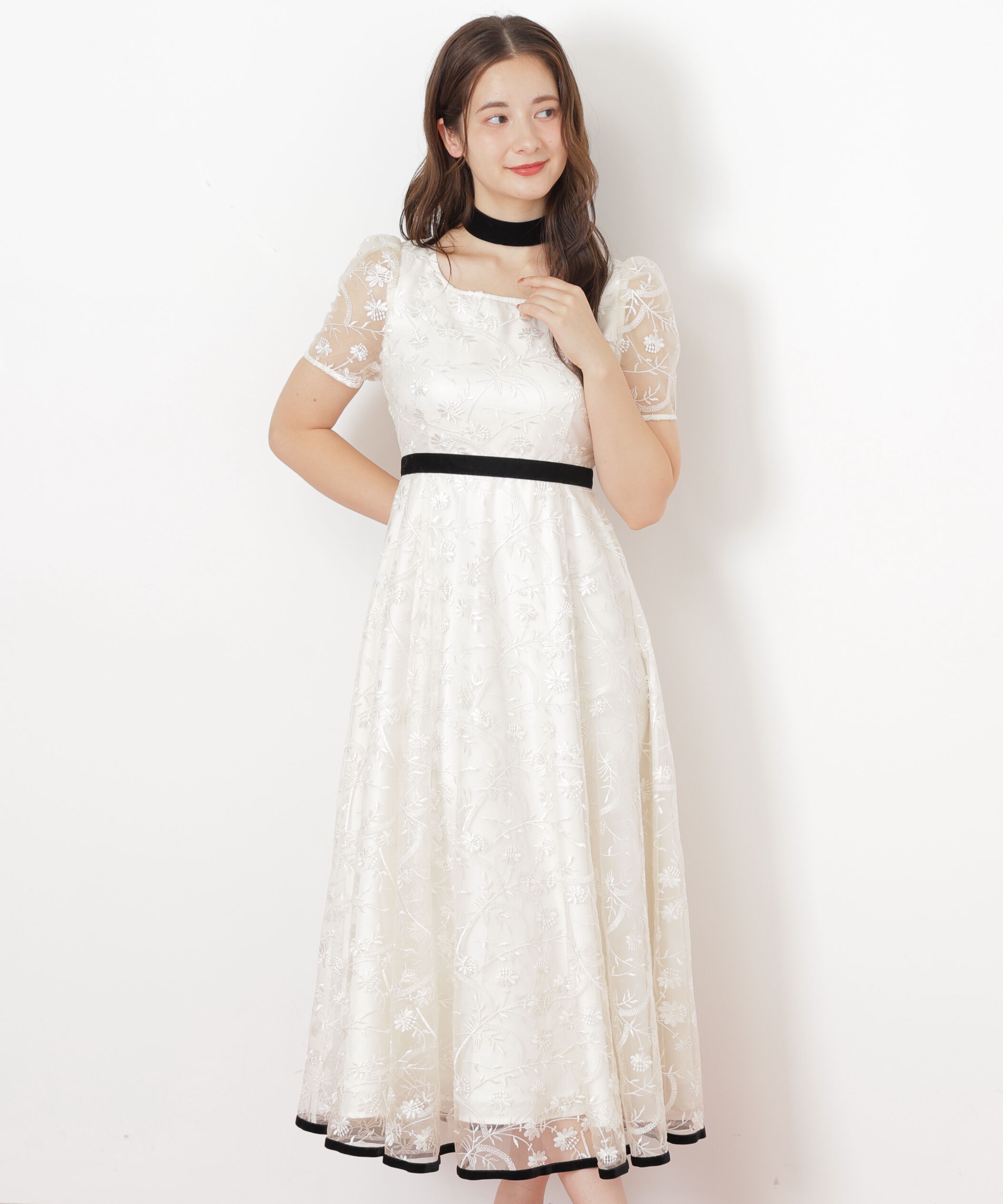  「＜ｍｉｋｕさんコラボ＞エンブロイダリーレースドレス」|ワンピース|