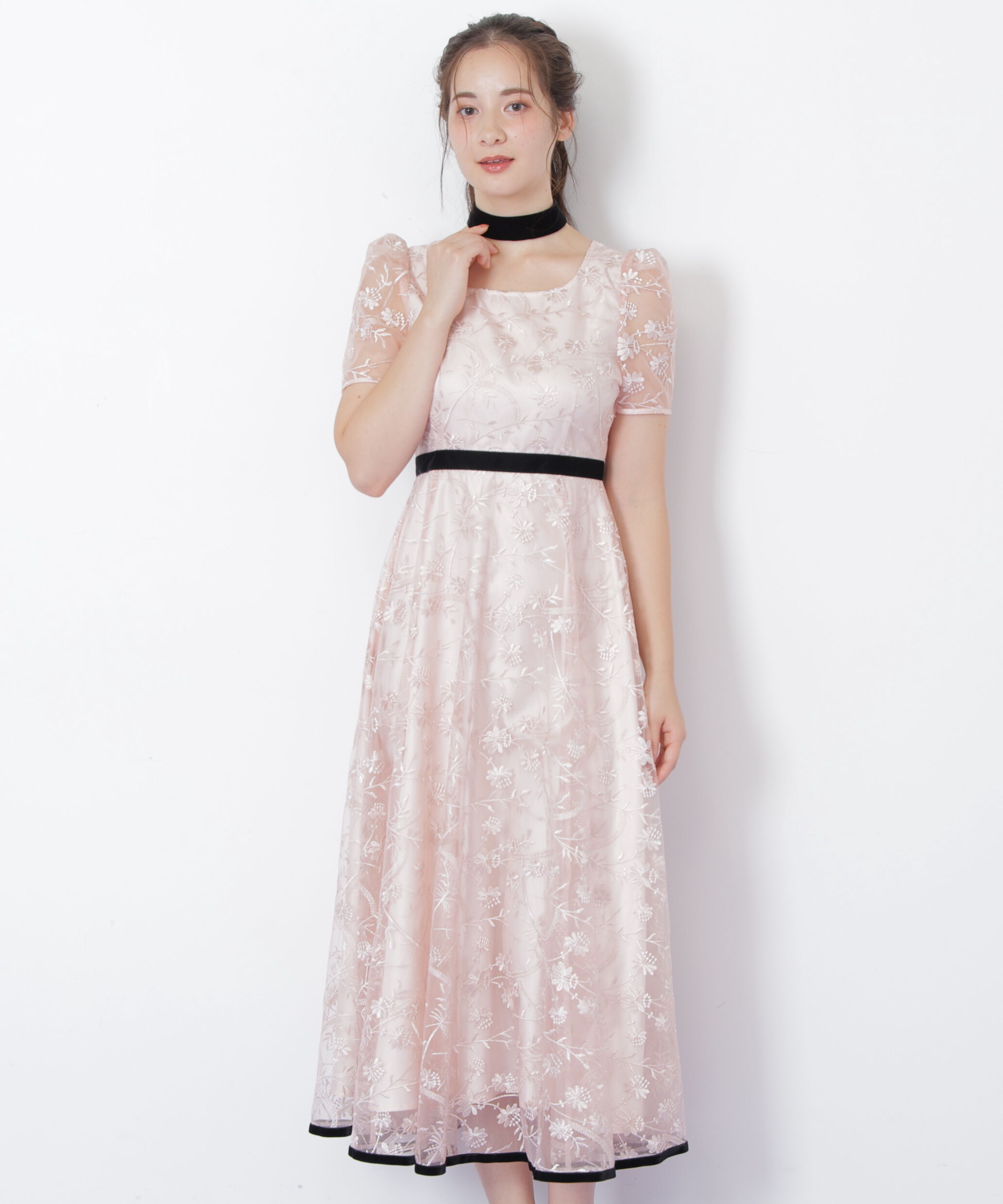  「＜ｍｉｋｕさんコラボ＞エンブロイダリーレースドレス」|ワンピース|
