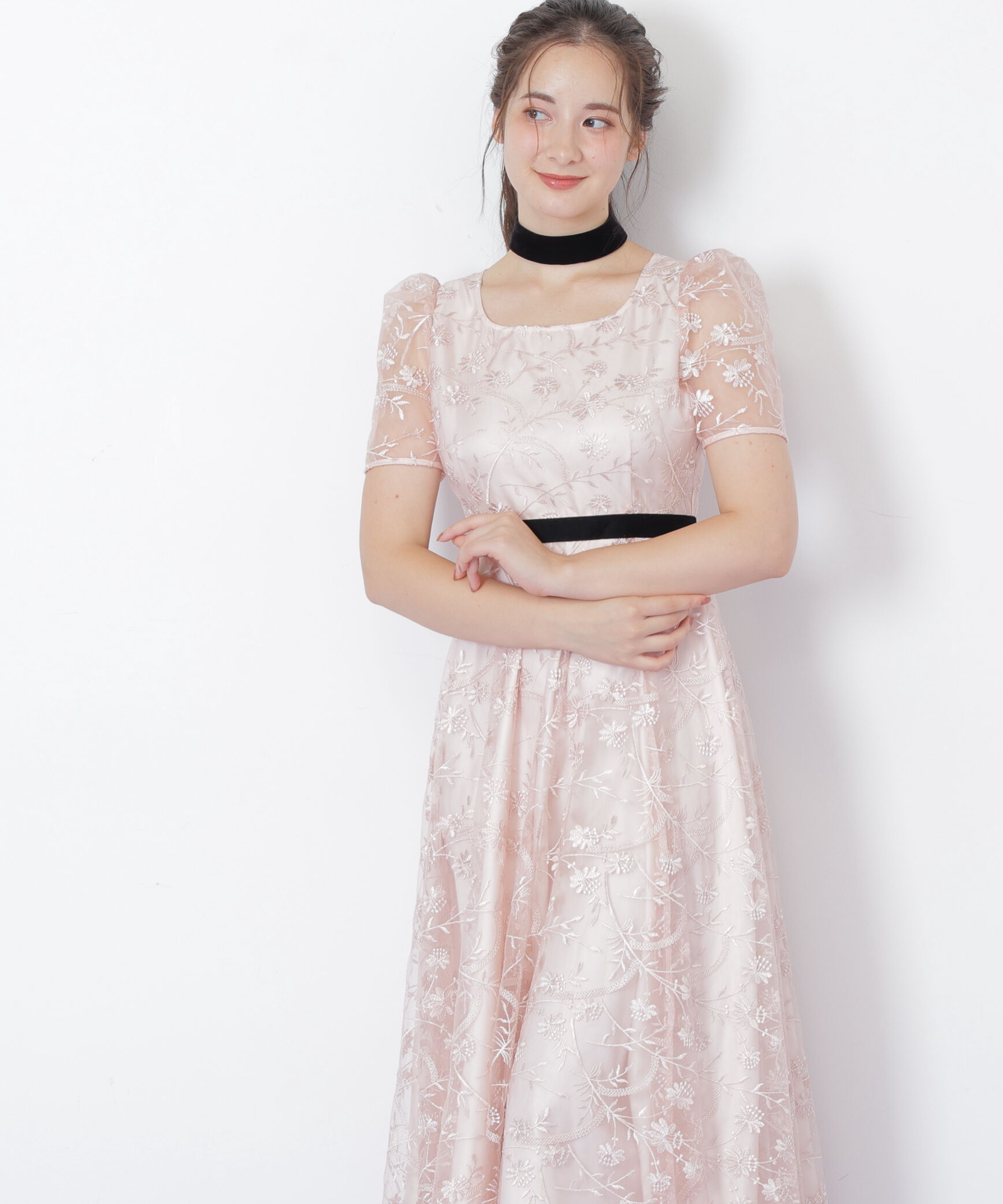  「＜ｍｉｋｕさんコラボ＞エンブロイダリーレースドレス」|ワンピース|
