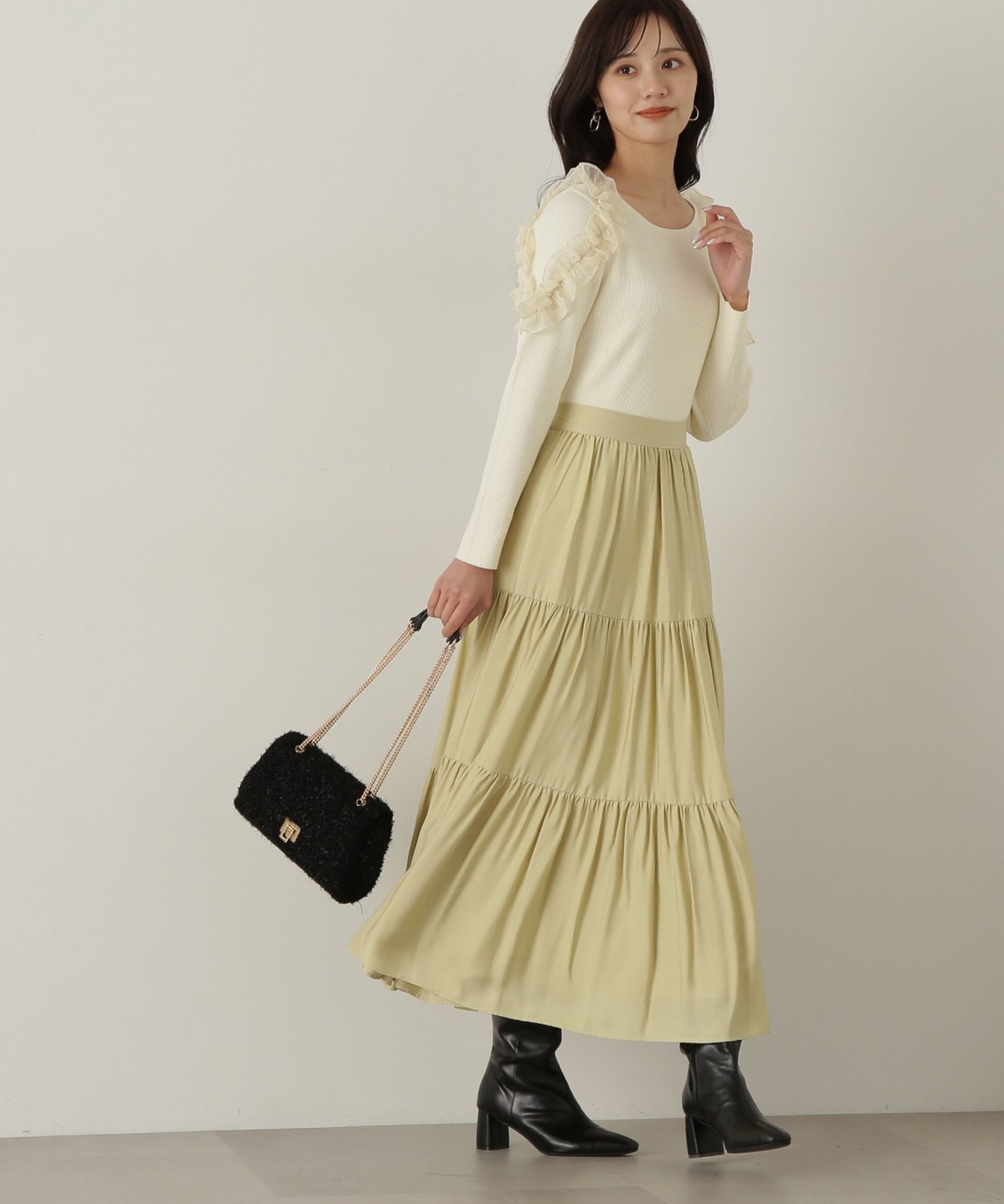 PROPORTION BODY DRESSING「パウダーサテンティアードスカート　24AW」|スカート|イエロー