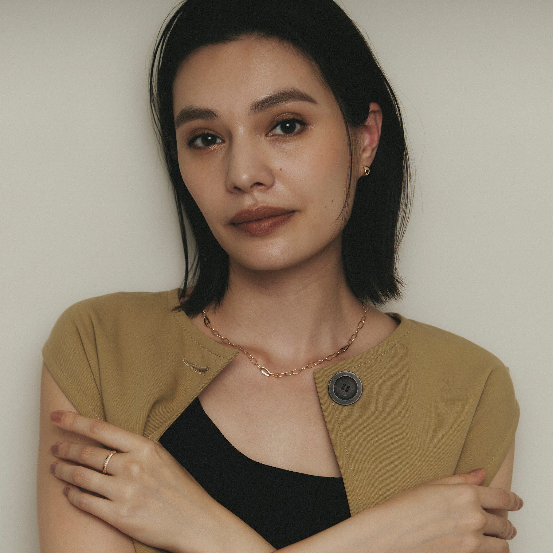 COCOSHNIK「K10月甲 フープピアス 小」|ピアス|