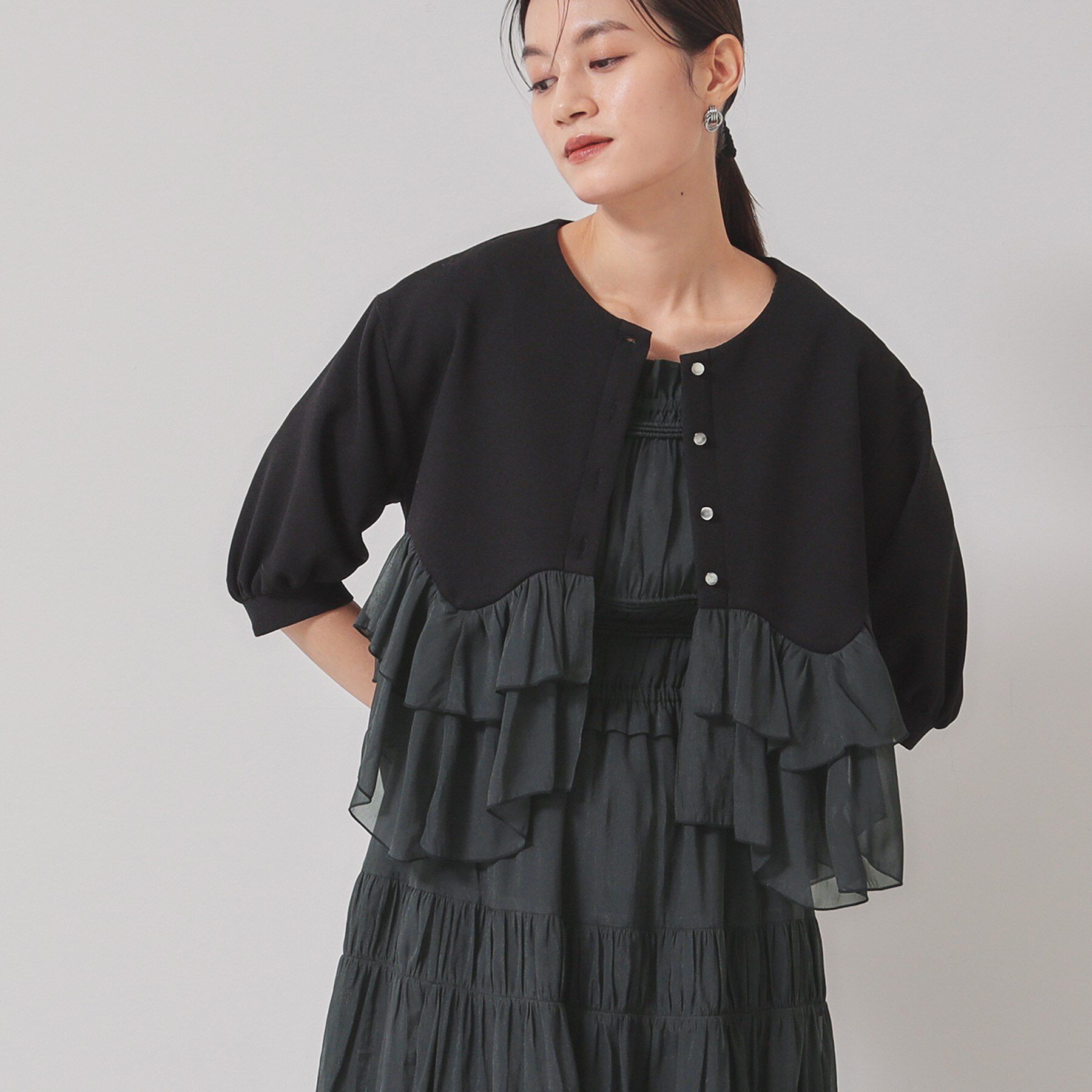SunaUna「【裾シフォン／パフスリーブ】ペプラムブルゾン」|カーディガン|ブラック(019)