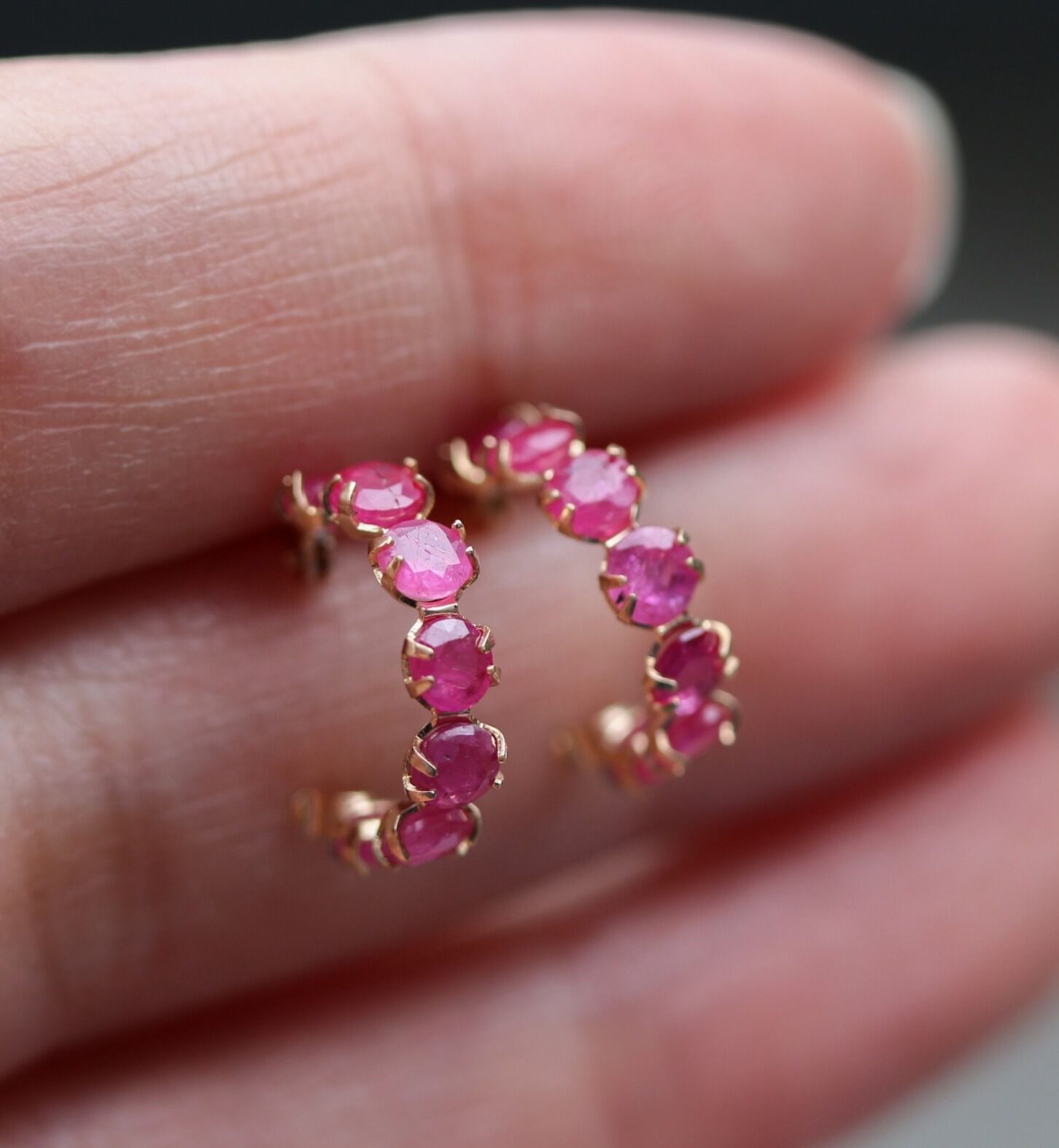  「ルビー  スナップ フープ ピアス | K10YG」|ピアス|