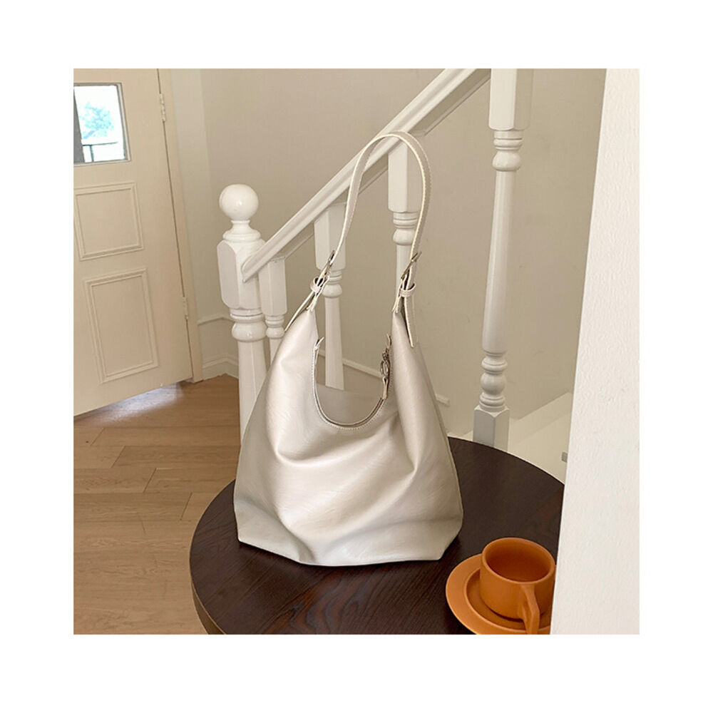 BACKYARD FAMILY「ショルダーバッグ レディース 斜めがけ 大人 大きめ 通販 ボディバッグ ショルダーバック」|ショルダー・メッセンジャー|ホワイト1