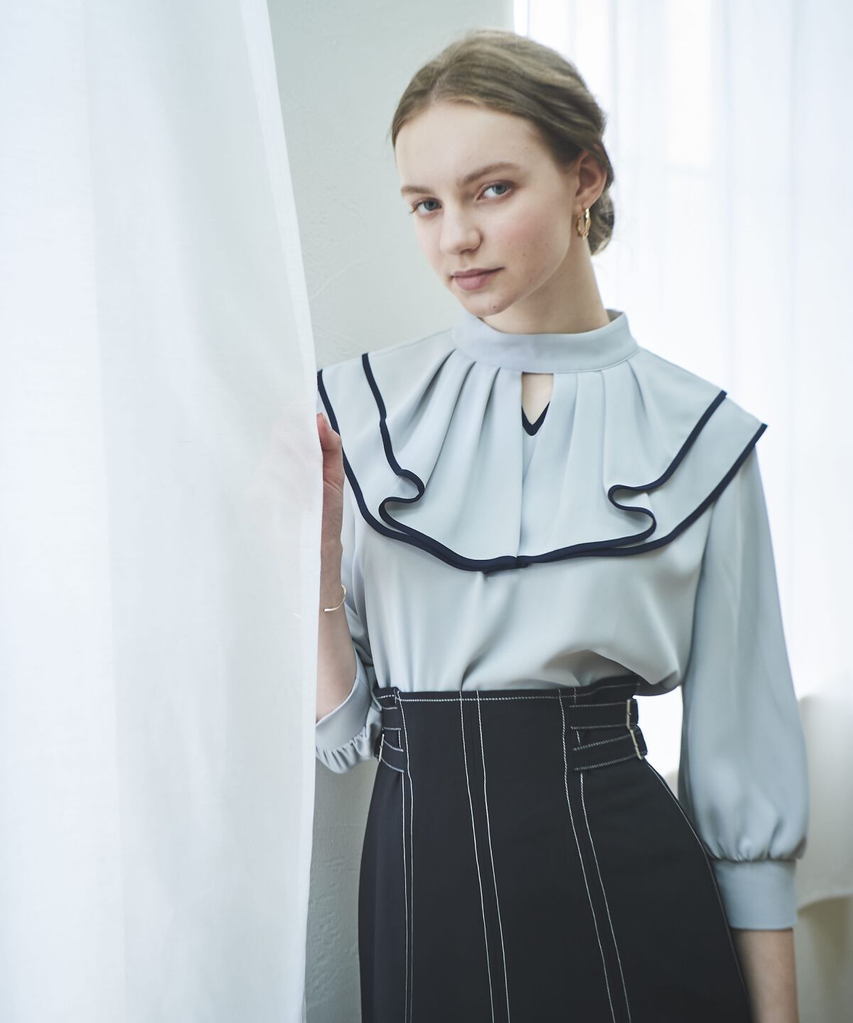 アンドクチュール「配色フリルケープブラウス」|シャツ・ブラウス|