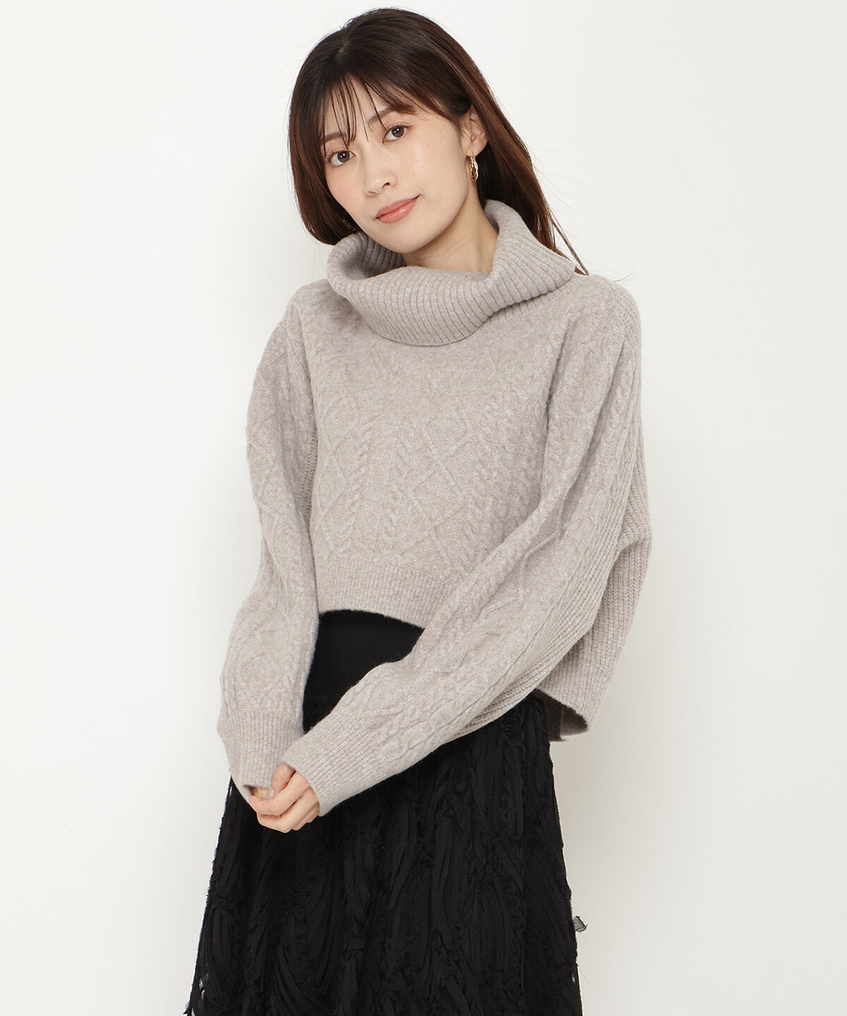 アンドクチュール「ミルドライクケーブルタートルネックプルオーバー」|ニット・セーター|