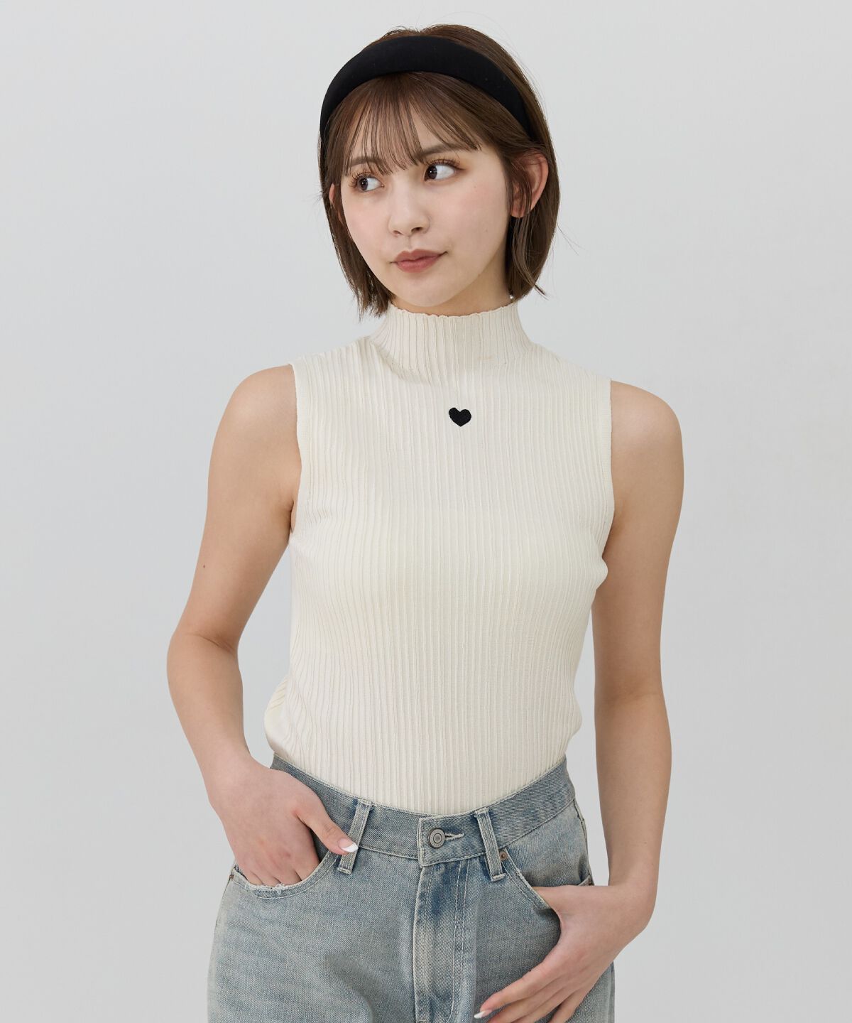 REDYAZEL「ハート刺繍ノースリーブリブニット」|ニット・セーター|