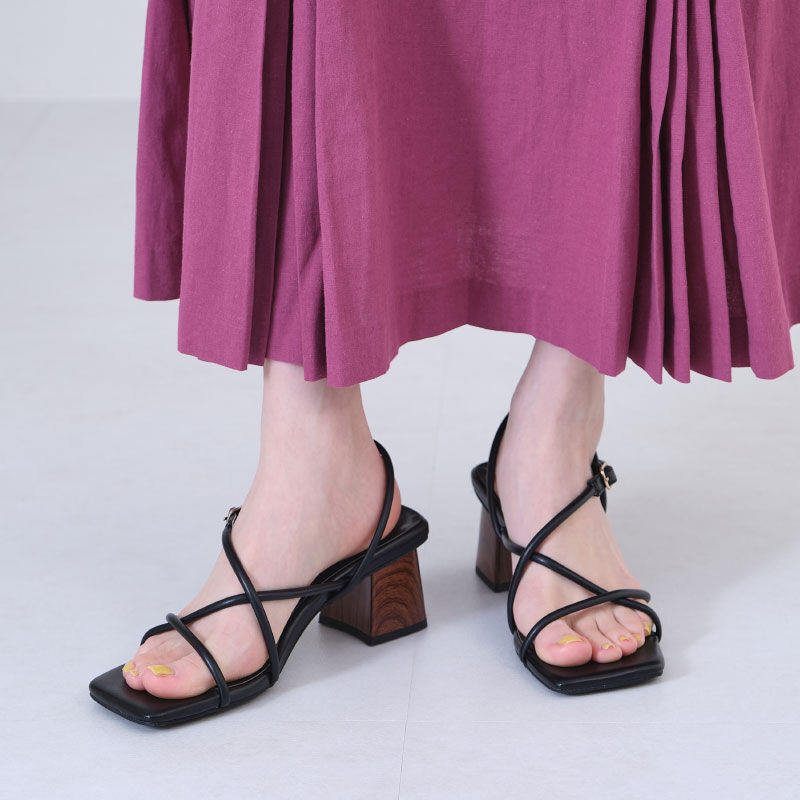 ORiental TRaffic「【アウトレット価格】チューブストラップウッドヒールサンダル/21216 トレンド 人気 ヒール7cm」|サンダル|BLACK