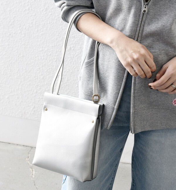 SHIPS any「SHIPS any: スタッズ スクエア ショルダー バッグ」|ショルダー・メッセンジャー|シルバー