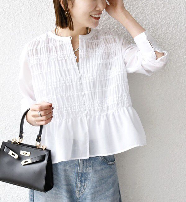 SHIPS any「SHIPS any:〈洗濯機可能〉シアー シャーリング プチフリル ペプラム ブラウス」|シャツ・ブラウス|ホワイト