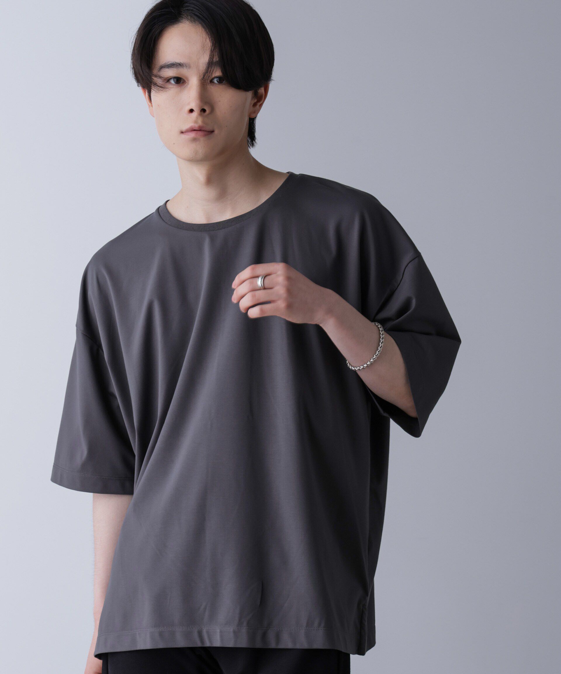 nano･universe「ルーズネックビッグTシャツ 半袖」|Tシャツ・カットソー|チャコール3