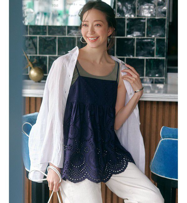 23区「【洗える】コットンエンブロイダリー キャミソール」|シャツ・ブラウス|ネイビー系