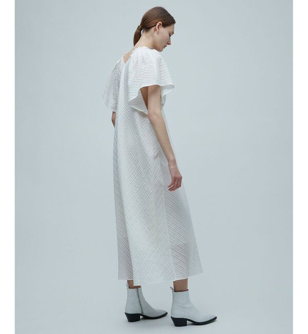 BEIGE,「VIVIENNE / Vネックワンピース」|ワンピース|