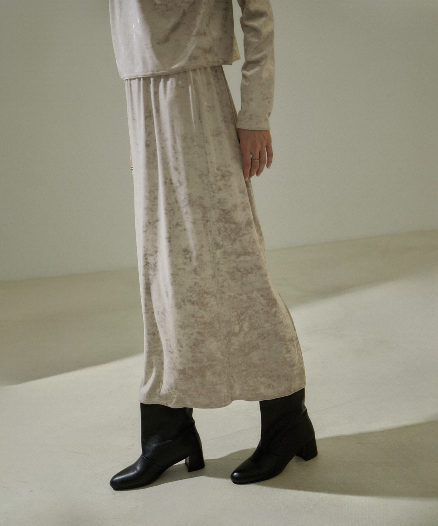 SALON adam et rope'「クラッシュベロアタイトスカート【セットアップ対応・洗える】」|スカート|