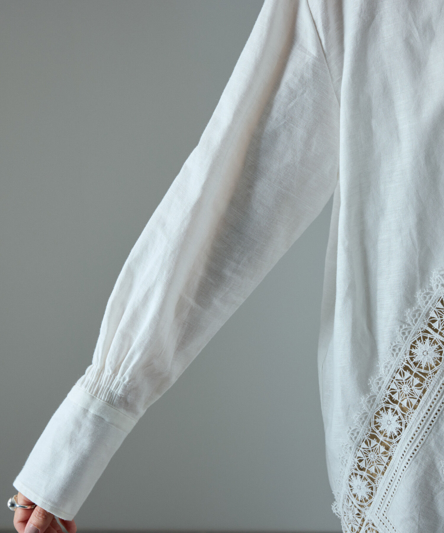 SALON adam et rope'「ヘムクロスレースシャツ」|シャツ・ブラウス|