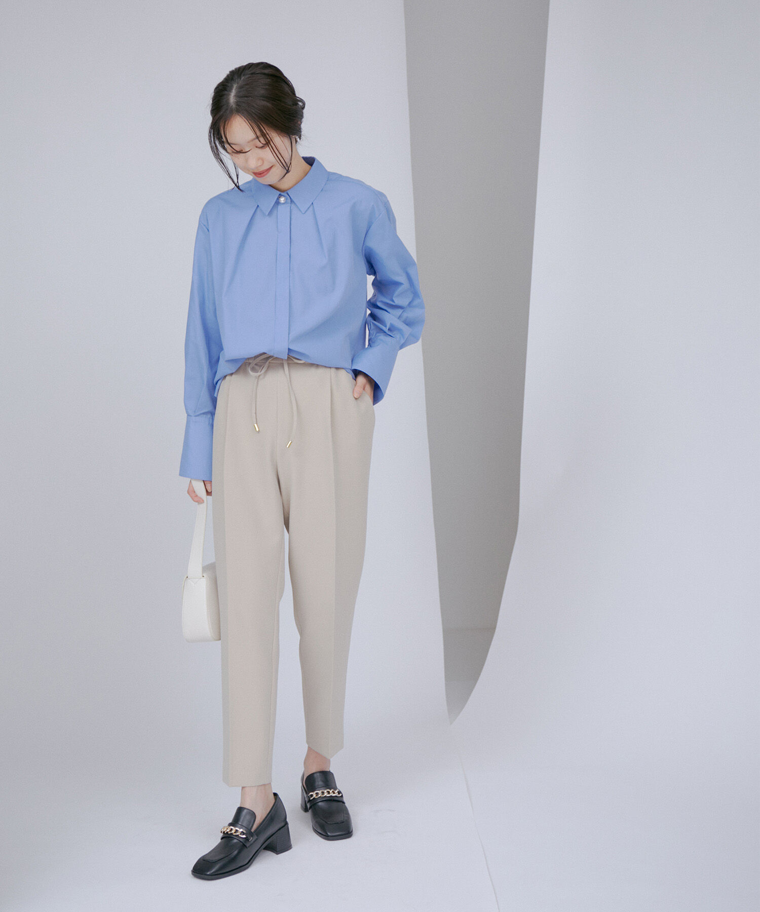 VIS「【洗える・防シワ】ダブルクロスドロストイージーテーパードパンツ」|スラックス|