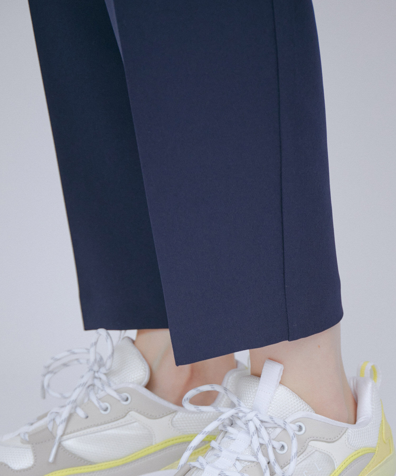 VIS「【洗える・防シワ】ダブルクロスドロストイージーテーパードパンツ」|スラックス|