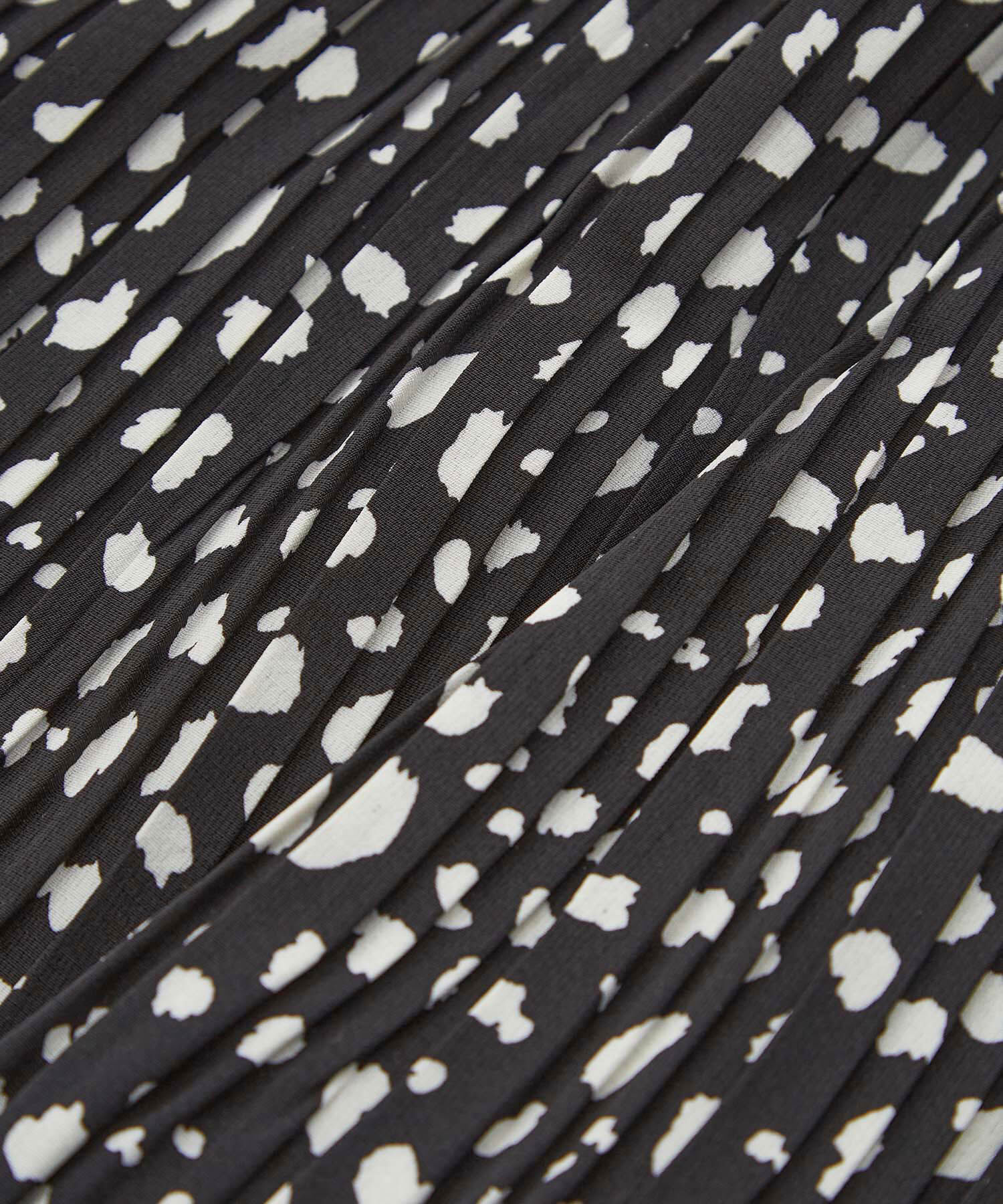 vis-a-vis「【WEB限定】アニマルドット＆花柄プリーツロングスカート」|スカート|