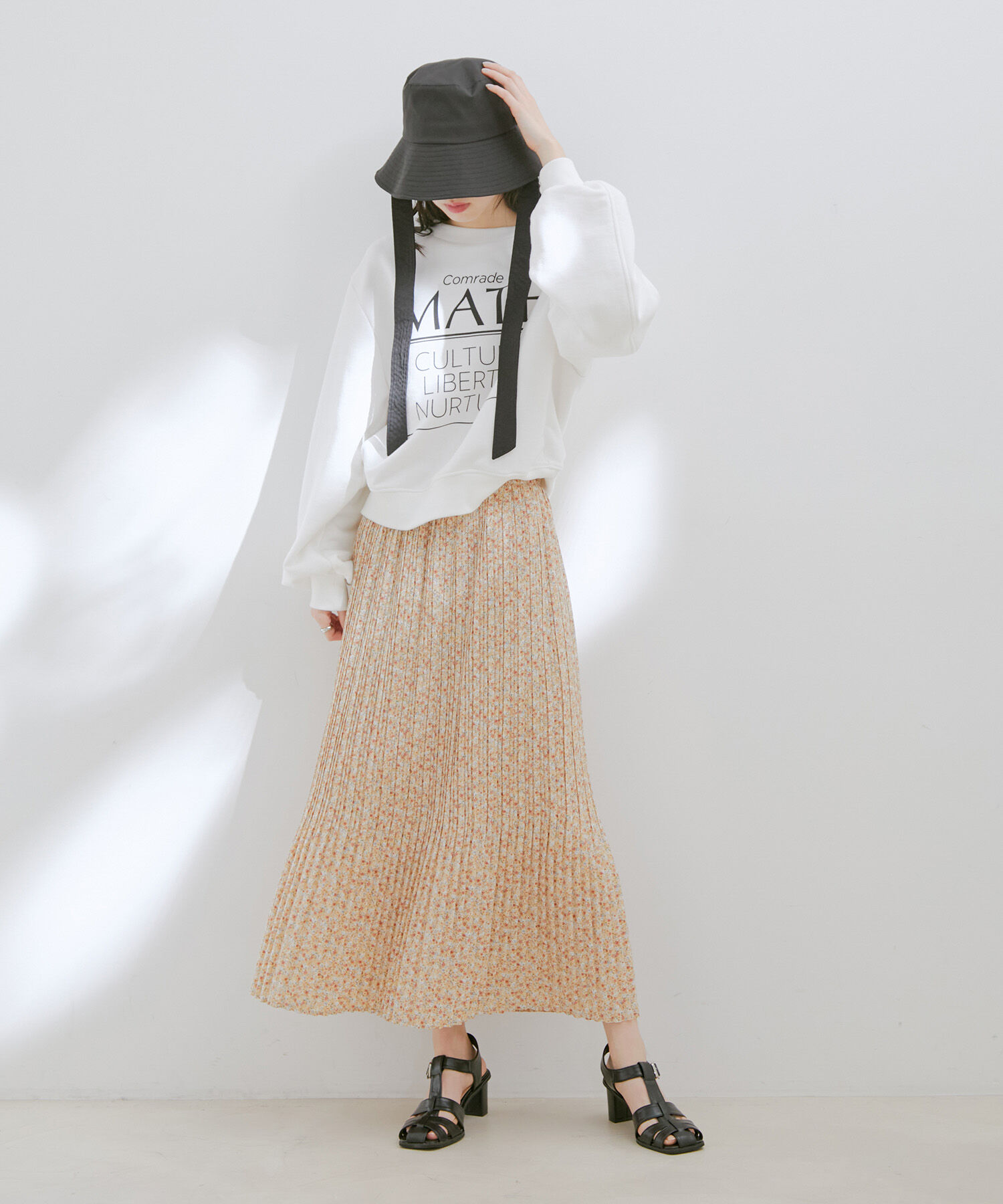 vis-a-vis「【WEB限定】アニマルドット＆花柄プリーツロングスカート」|スカート|