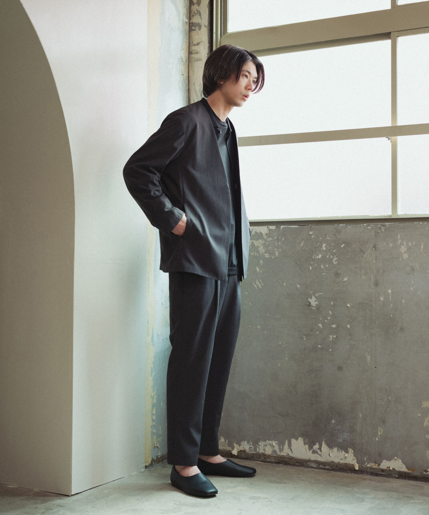 ADAM ET ROPE'「【RIRANCHA/リランチェ】ノーカラージャケット セットアップ / 速乾 / 冷感 / イージーケア / ユニセックス」|スーツ|