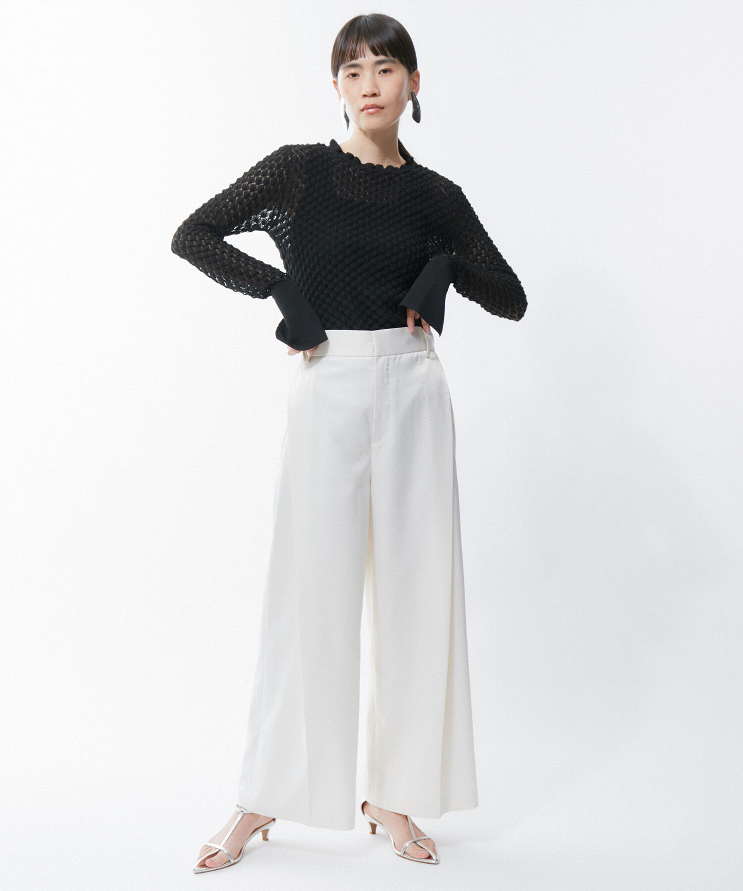 ADAM ET ROPE'「【サステナブル】ナロークロスストラップサンダル」|サンダル|