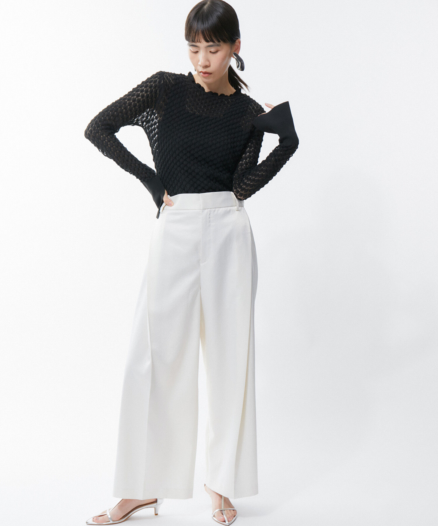 ADAM ET ROPE'「【サステナブル】ナロークロスストラップサンダル」|サンダル|