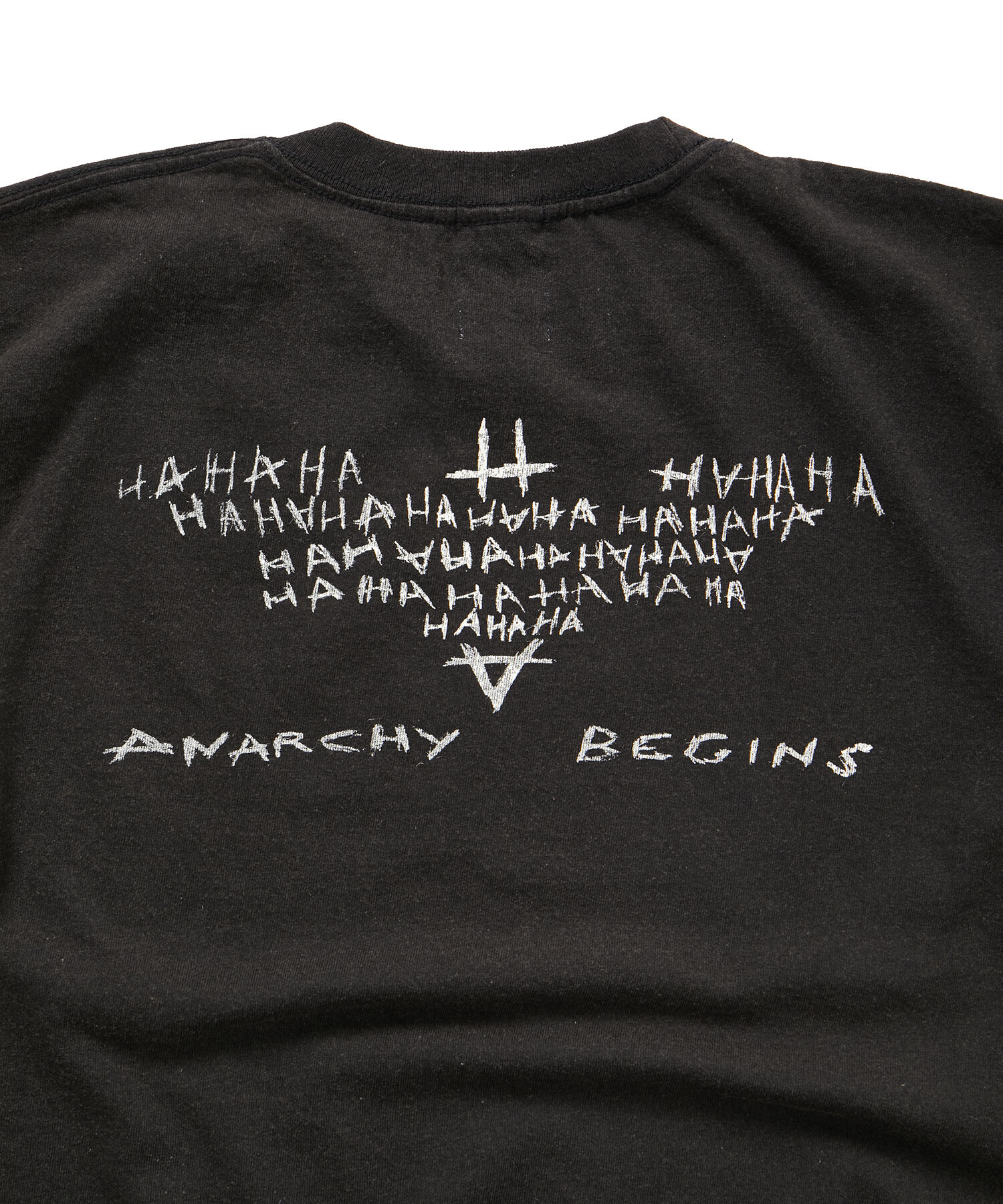 ADAM ET ROPE'「《別注》【Aisle BY HEAR MY NAME/アイル バイ ヒアマイネーム】MOVIE TEE DARK KNIGHT」|Tシャツ・カットソー|