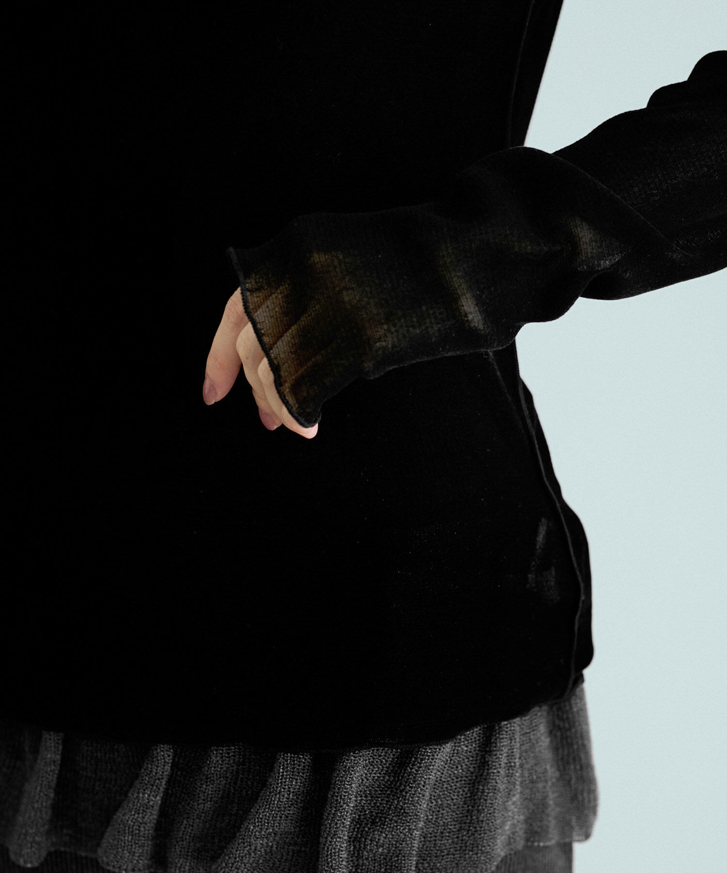 ADAM ET ROPE'「【洗える】タートルネックフロッキーチュールプルオーバー」|Tシャツ・カットソー|