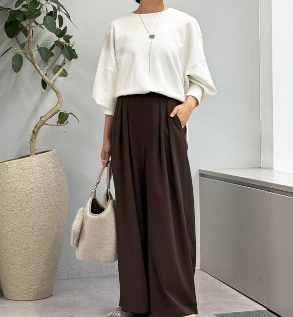  「【ウォッシャブル】【シーズンレスで使える】タックワイドスラックス」|チノ|