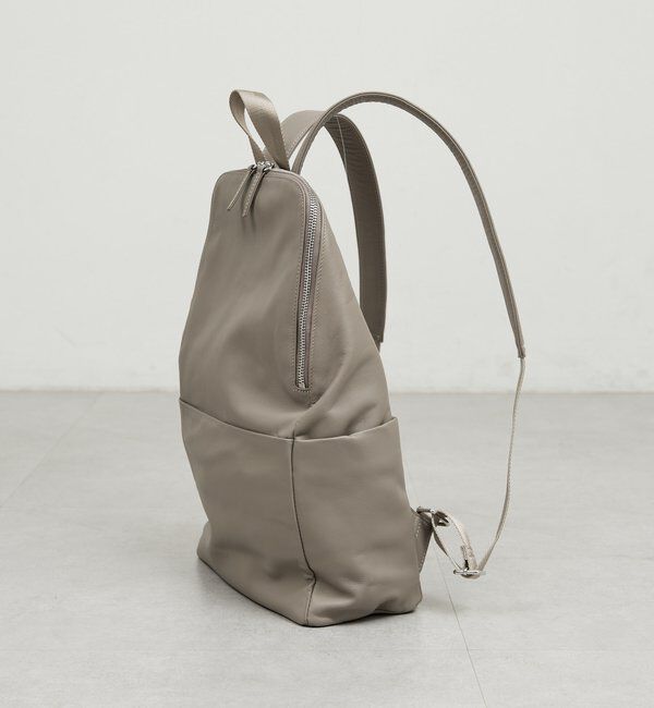 美品 GALLARDAGALANTE レザーバックパック リュック グレージュ GALLARDAGALANTE（ガリャルダガランテ）の「【累計販売7,000点以上！高