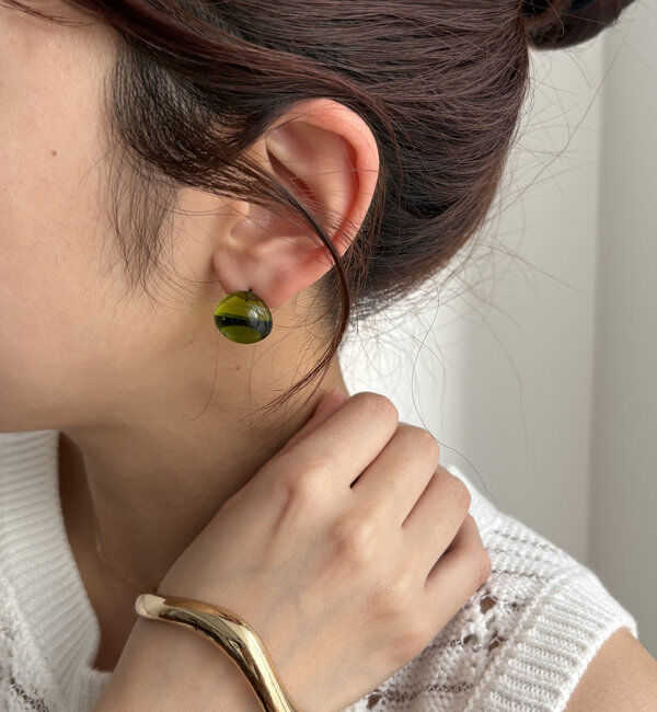 「〈GOLDY/ゴールディ〉ガラスボールピアス」|リング|グリーン