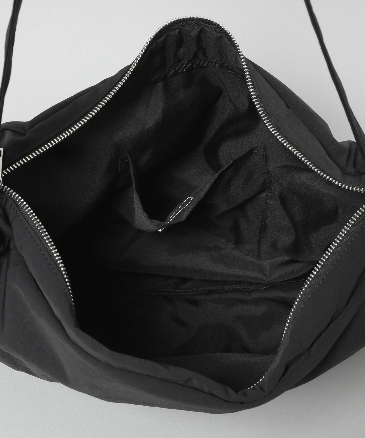 A part by 「サイドドロストバッグ」|ショルダー・メッセンジャー|