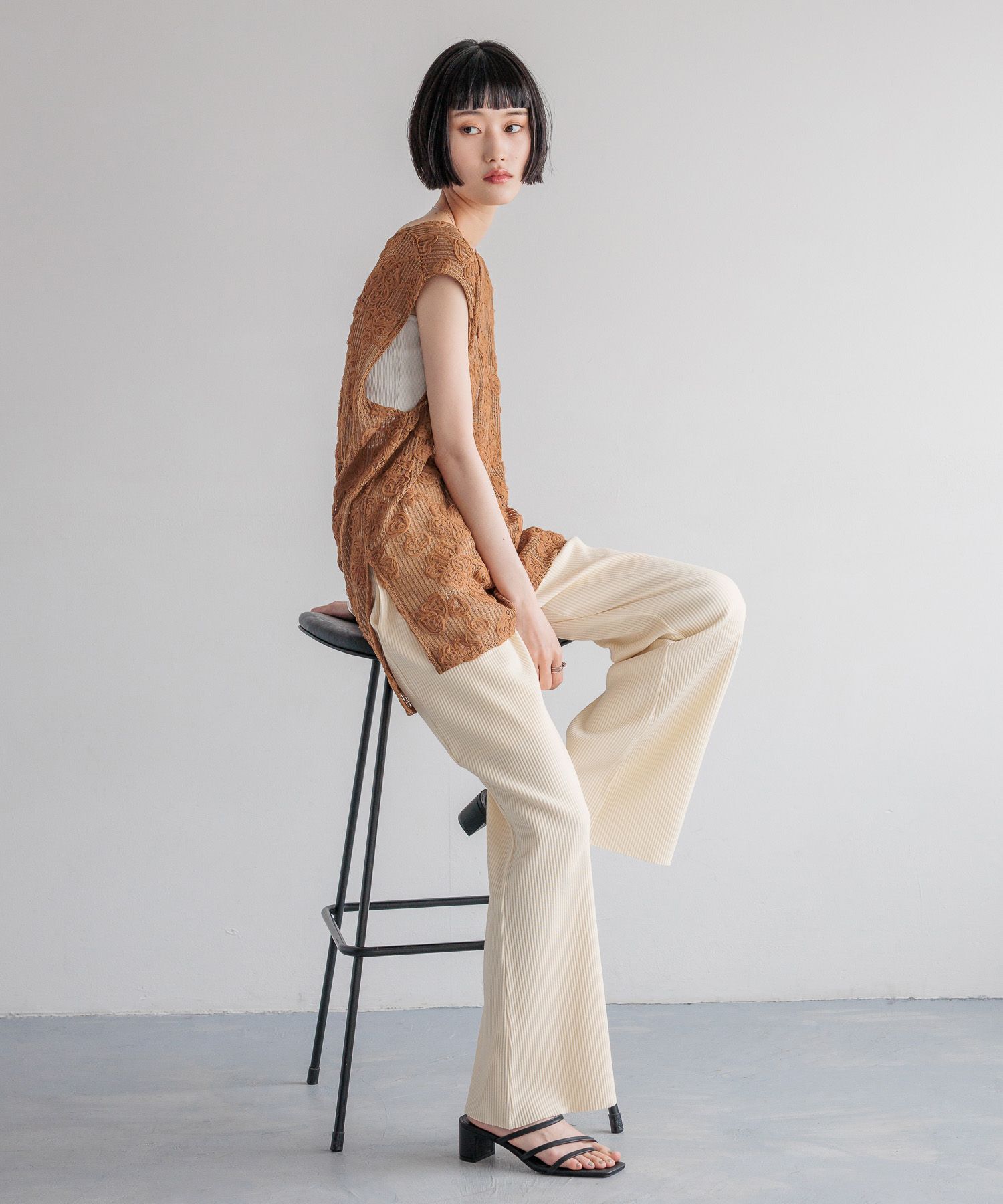 LOWRYS FARM「３Ｄレースベスト」|ベスト・ジレ|