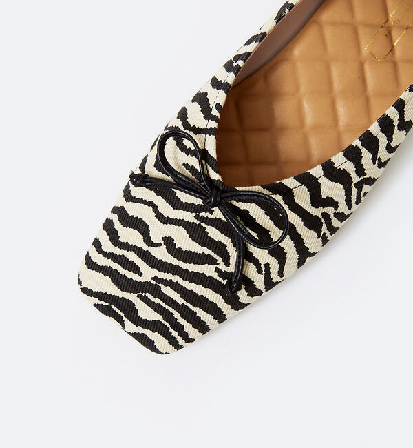 AU BANNISTER「【最高バレエ】スクエアトゥ バレエシューズ」|バレエシューズ|