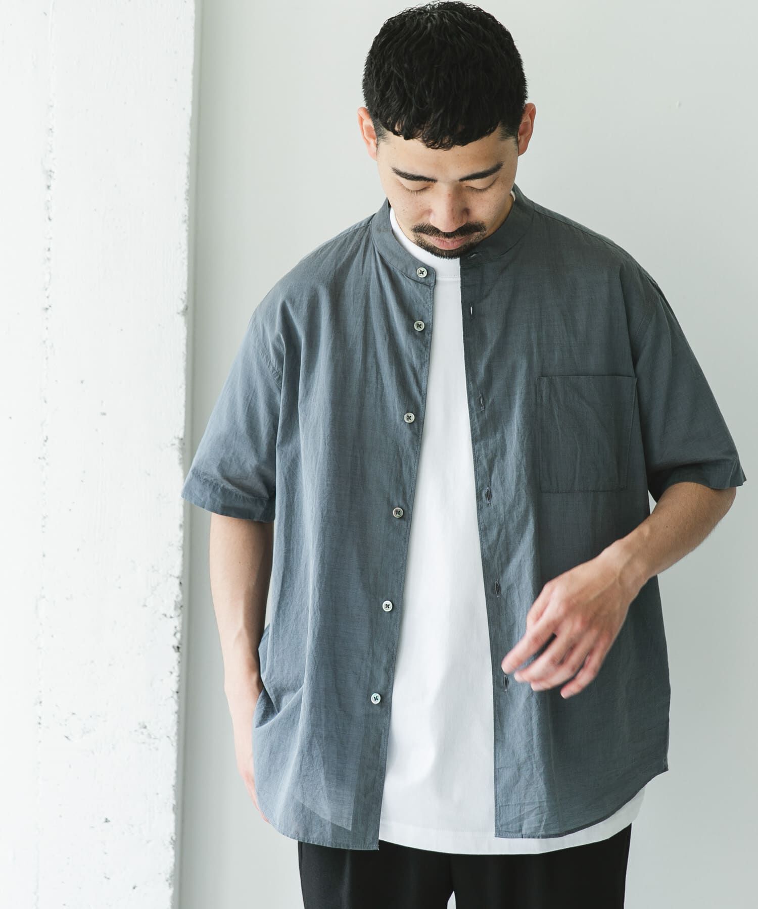 URBAN RESEARCH DOORS「玉虫シャンブレー バンドカラーシャツ」|シャツ・ブラウス|