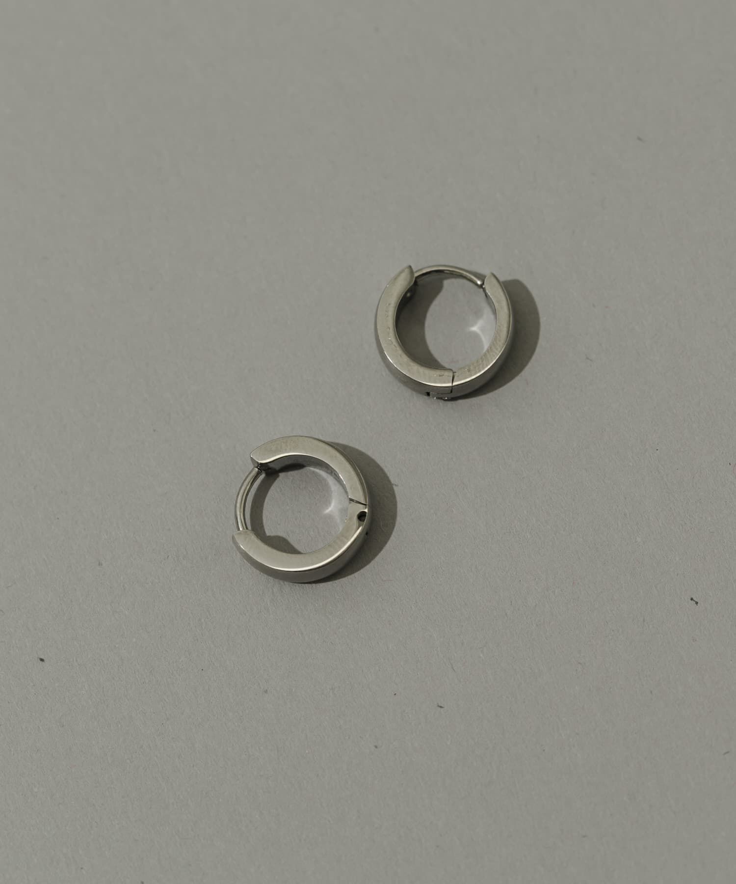 SMELLY「ステンレスワンタッチマットフープピアス」|ピアス|