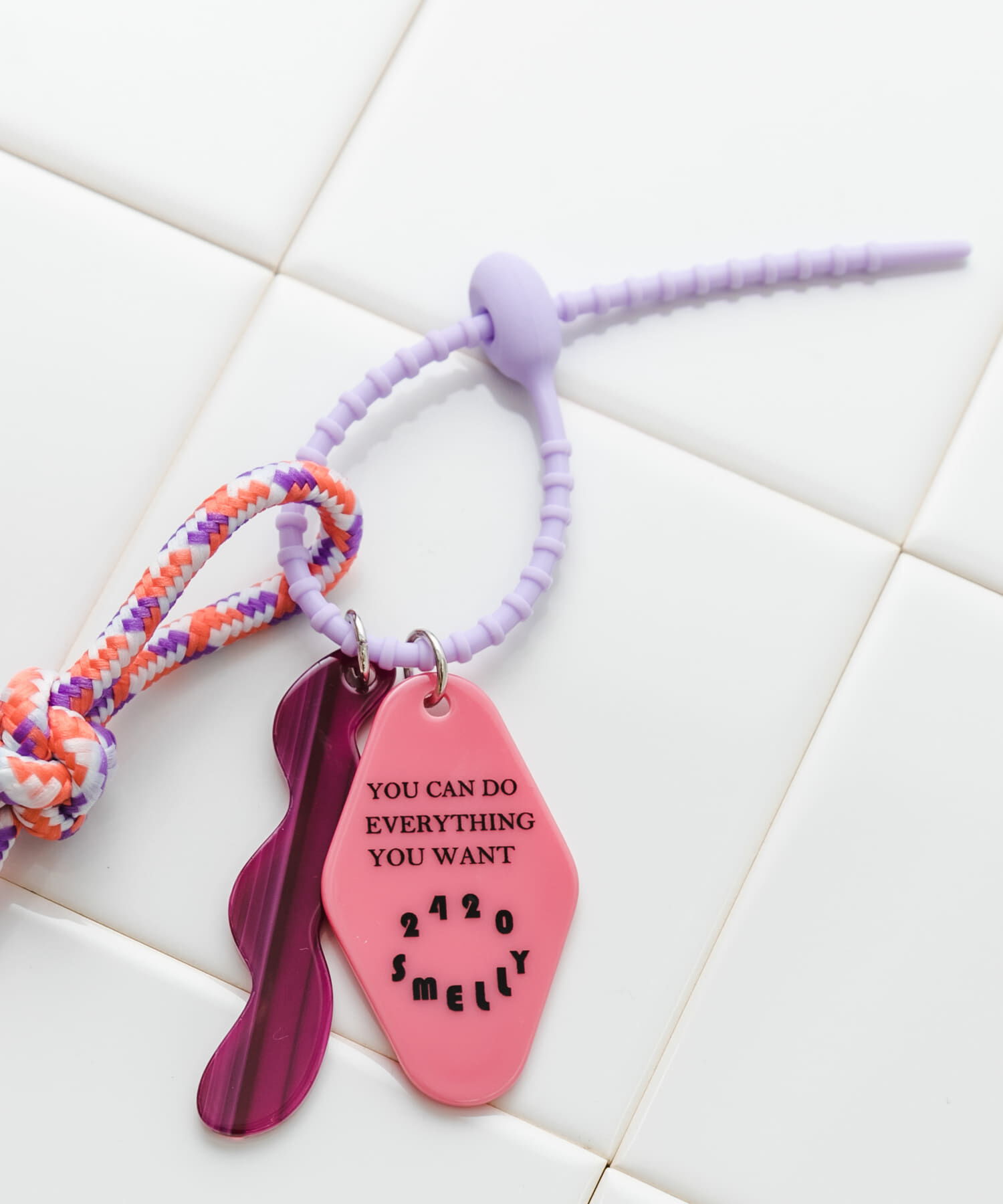 SMELLY「カラフルチャームシリコンキーチェーン」|チャーム・キーホルダー|