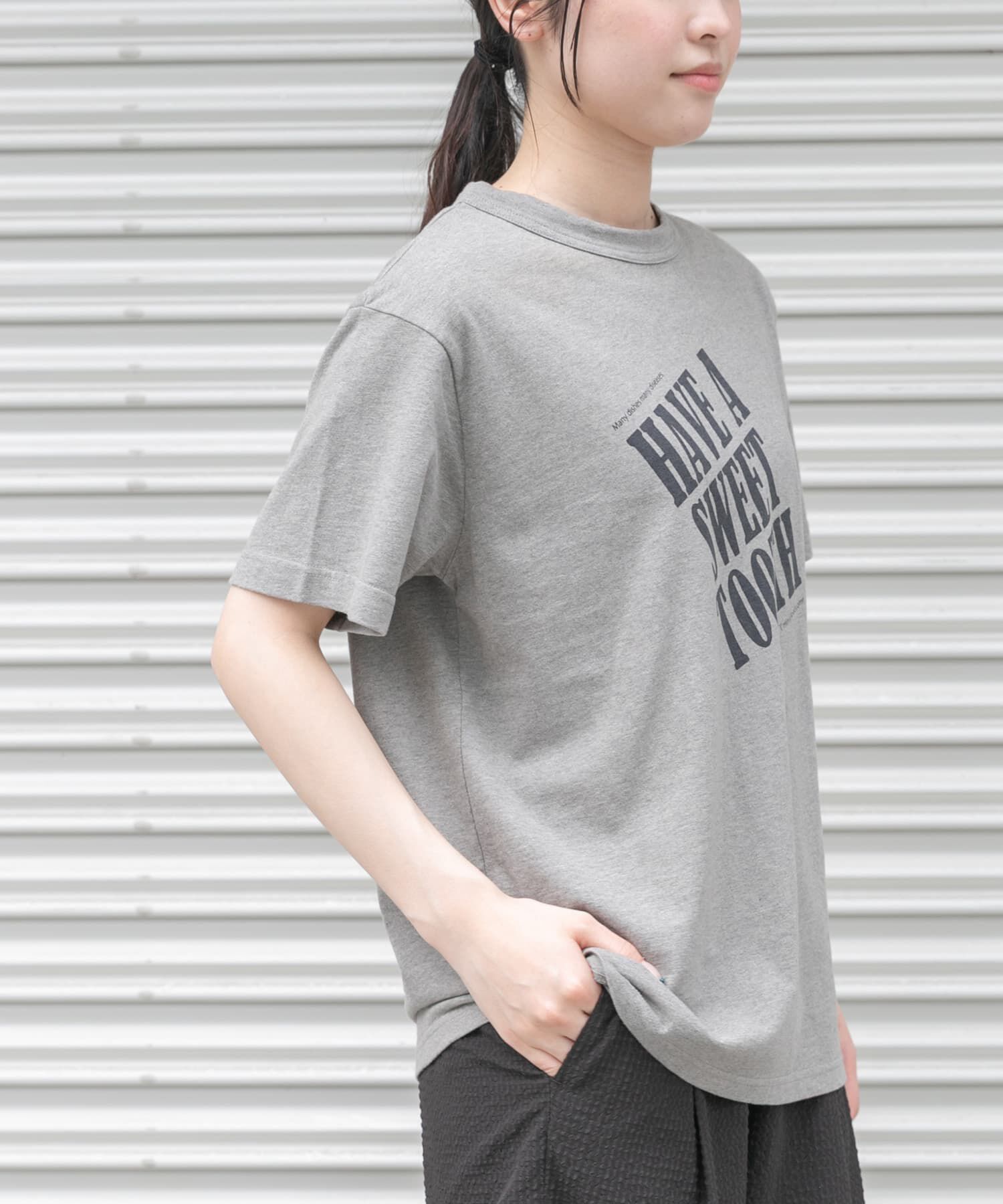 URBAN RESEARCH DOORS「FORK&SPOON　オーバーダイロゴTシャツ」|Tシャツ・カットソー|