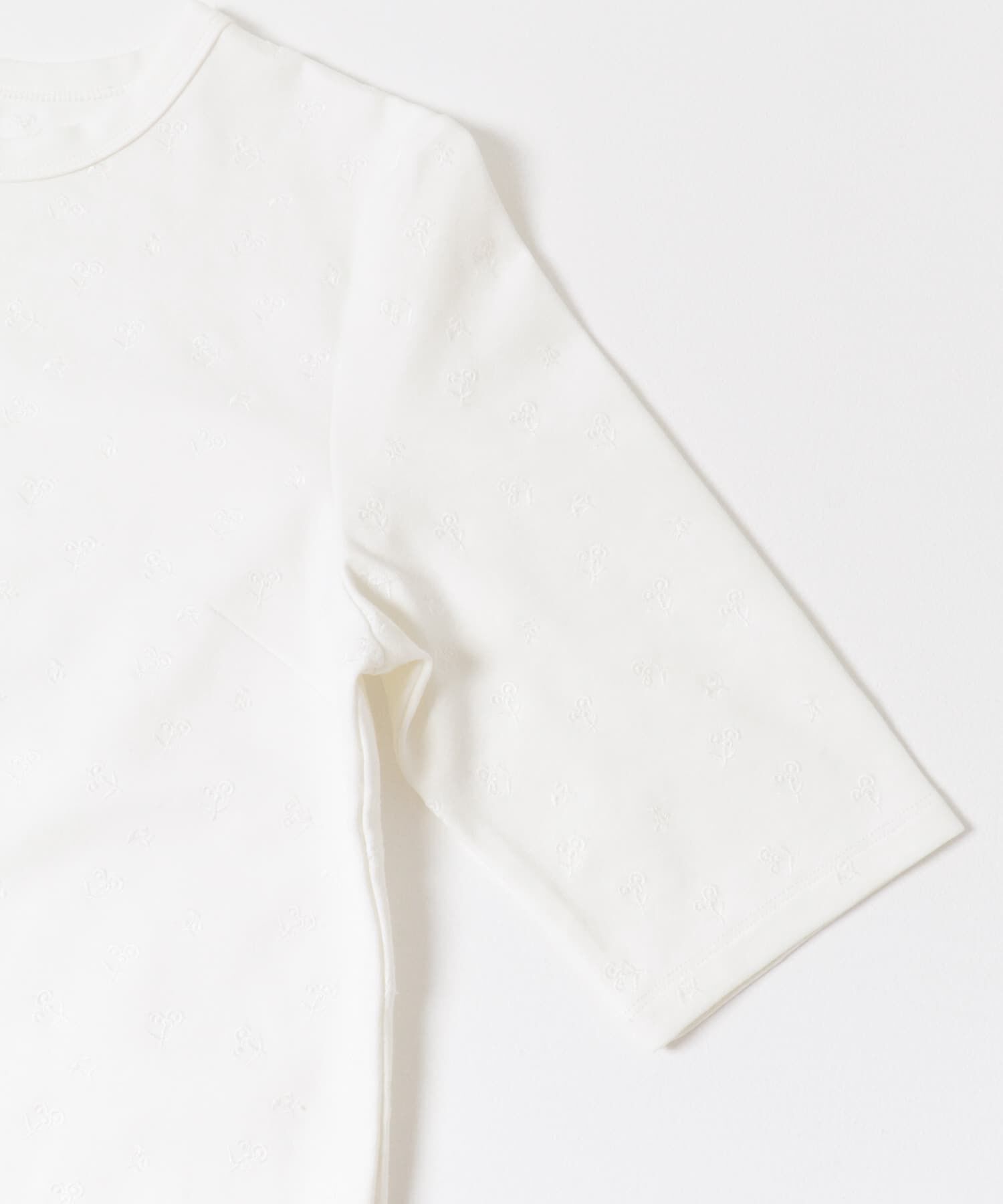 URBAN RESEARCH ROSSO「F by ROSSO　フラワー刺繍5分袖Tシャツ」|Tシャツ・カットソー|