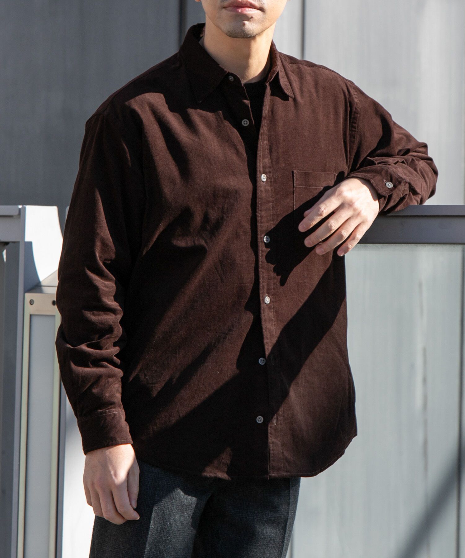 URBAN RESEARCH ROSSO「アーバンリラックスコーデュロイレギュラーシャツ」|シャツ・ブラウス|ダークブラウン