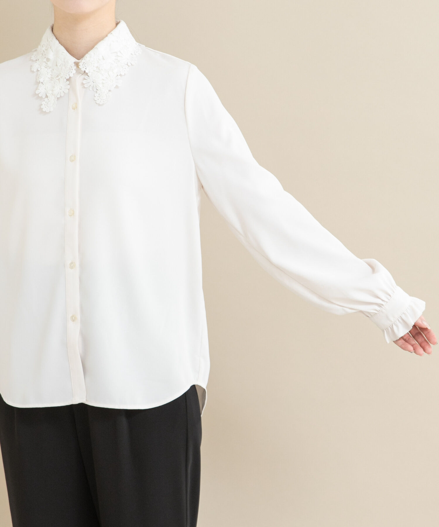 URBAN RESEARCH ROSSO「『WEB/一部店舗限定』レースカラーブラウス」|シャツ・ブラウス|