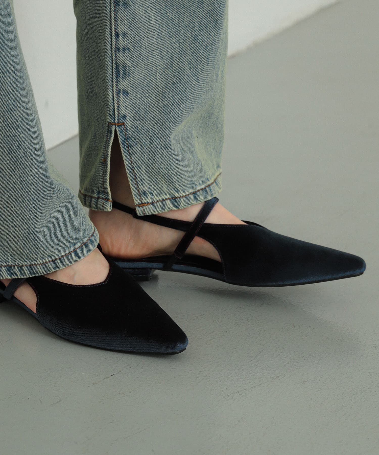 SENSE OF PLACE by URBAN RESEARCH「ベロアポインテッドシューズ」|パンプス|