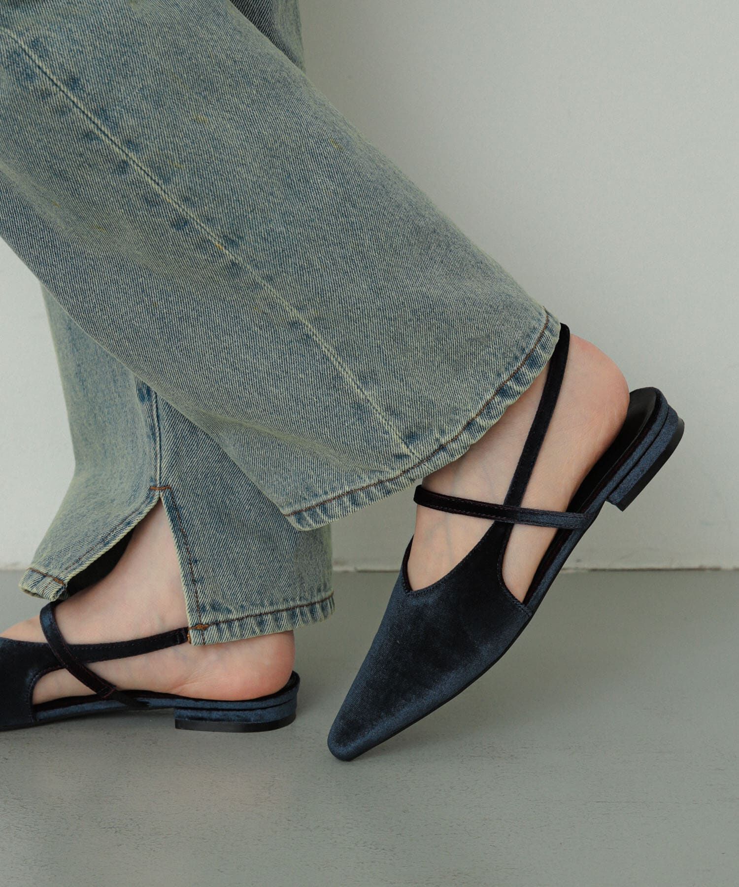 SENSE OF PLACE by URBAN RESEARCH「ベロアポインテッドシューズ」|パンプス|