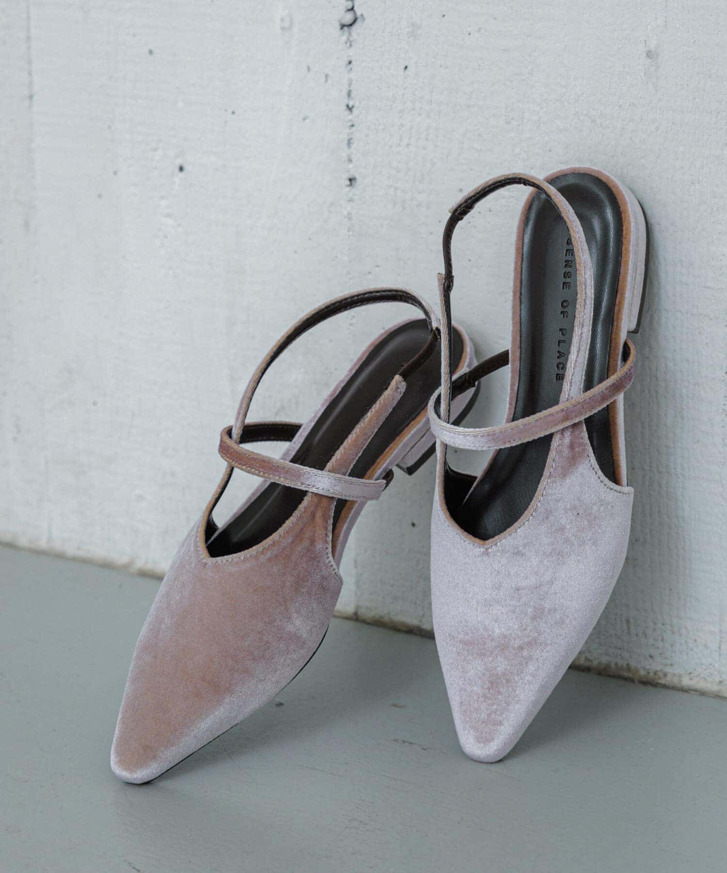 SENSE OF PLACE by URBAN RESEARCH「ベロアポインテッドシューズ」|パンプス|