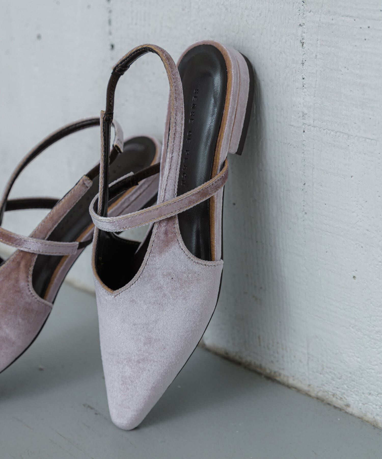 SENSE OF PLACE by URBAN RESEARCH「ベロアポインテッドシューズ」|パンプス|