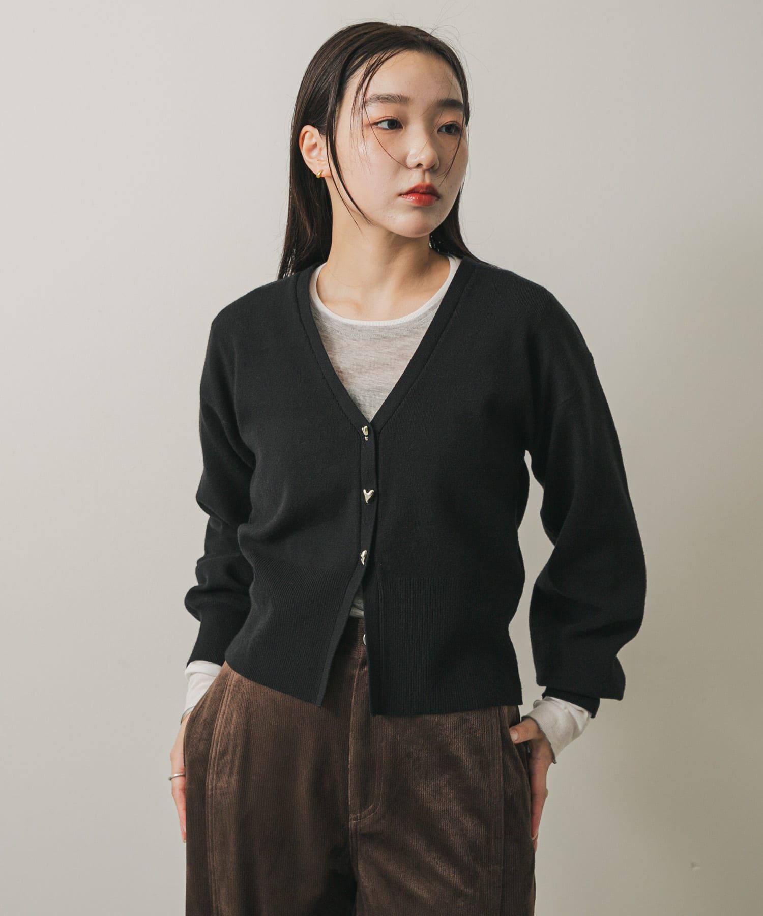 SENSE OF PLACE by URBAN RESEARCH「ニュアンスボタンVネックカーディガン」|カーディガン|